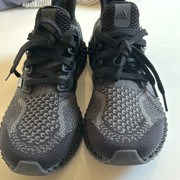 Adidas men’s ultra 4D triple black - Picture 3 of 14
